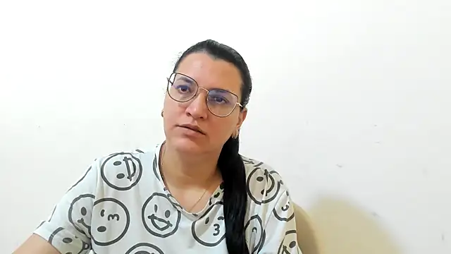 MARILYN GARCIA online show from November 6, 3:07 pm