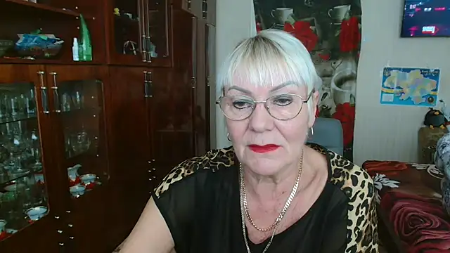 JenaCheim online show from November 12, 8:23 am