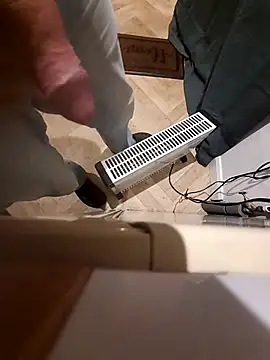 realeasy1 online show from November 30, 3:11 am