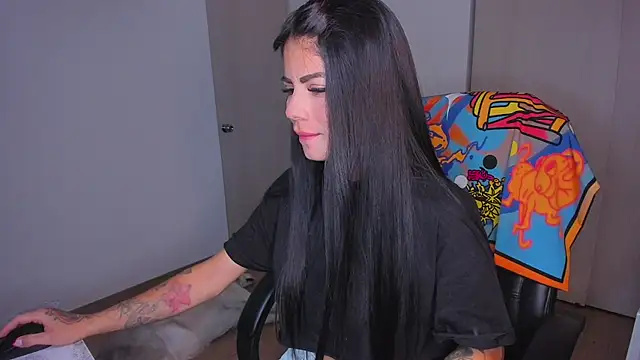 Snapshot of Lisegg_ chatting on September 12, 10:02 am Lisegg online show from September 12, 10:02 am