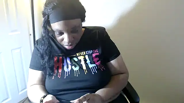 Sexymona1218 online show from April 17, 10:39 am