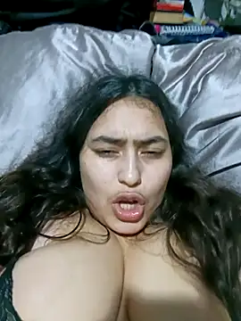 xandra252 online show from March 27, 5:20 am