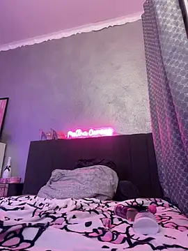  MelinaCurves  online show from September 21, 9:02 pm