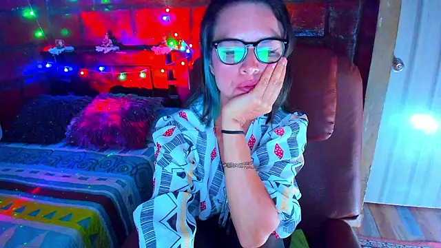 BrianaGarner online show from March 15, 7:32 am