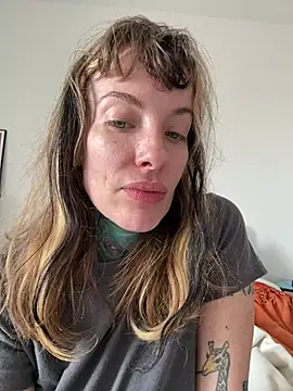 airgeadx online show from May 27, 9:23 pm