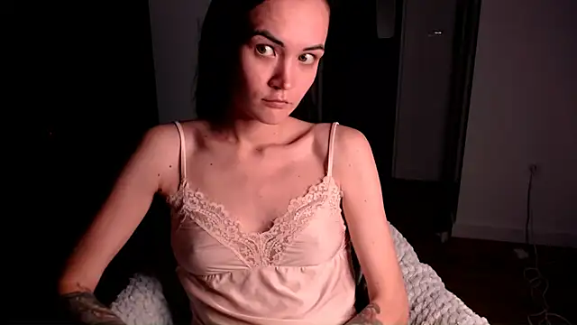 Snapshot of EvelynGG chatting on September 23, 7:01 pm EvelynGG online show from September 23, 7:01 pm