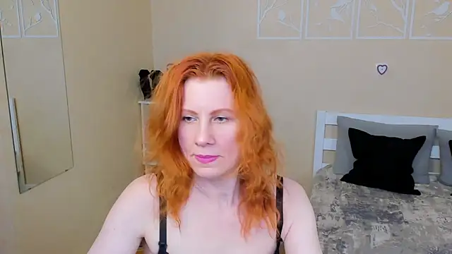 FoxySophia online show from February 19, 1:49 am