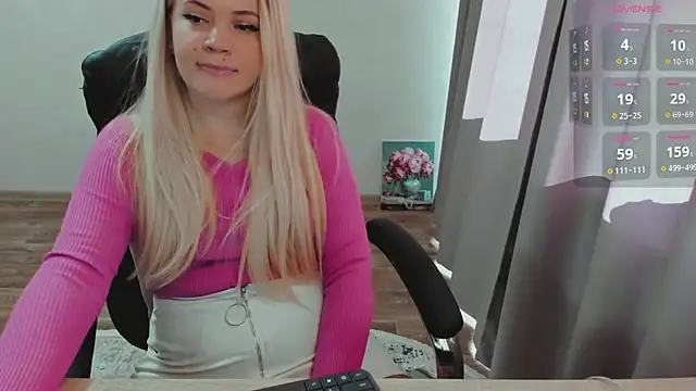 AllAboutLoveXx online show from September 17, 5:49 am