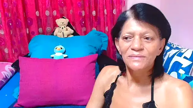 SLUTTYROXY online show from September 28, 3:57 am