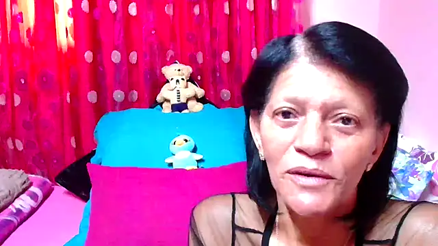 SLUTTYROXY online show from September 16, 6:21 am