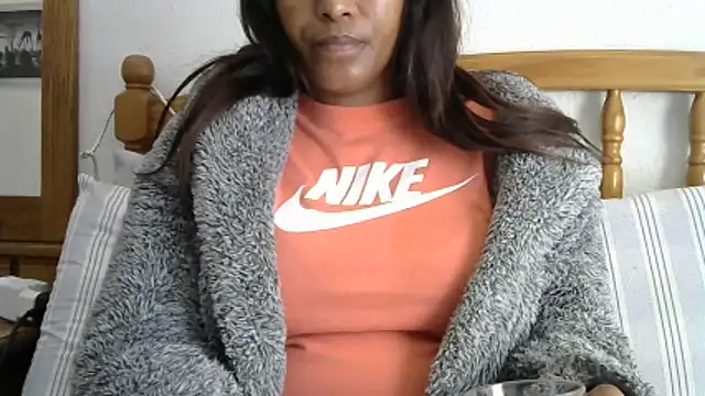 blackslut4u online show from May 30, 10:35 am
