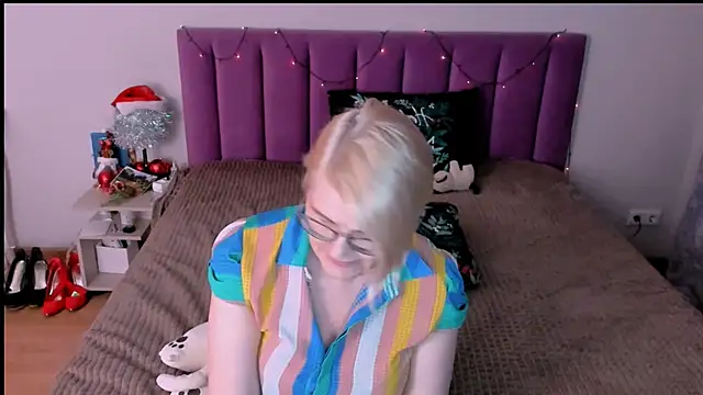 sabrinamacmarren online show from January 9, 6:01 pm