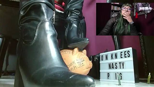 MeGoddesSara online show from May 16, 7:57 pm