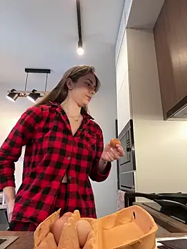 MariiD online show from April 8, 7:10 am