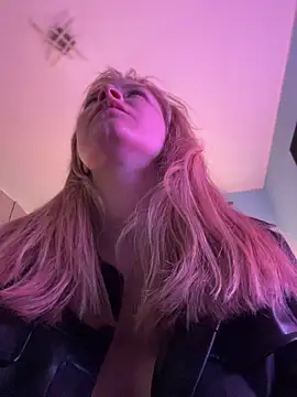 AnastasiaAniess online show from April 4, 7:13 pm