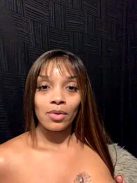 Rakiyahcharms online show from September 19, 11:15 pm