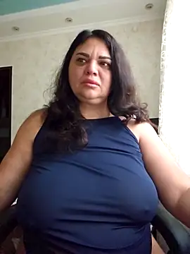 Snapshot of littleRikka chatting on October 8, 7:13 am littleRikka online show from October 8, 7:13 am