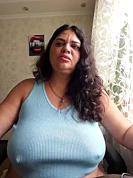 Snapshot of littleRikka chatting on October 28, 7:36 am littleRikka online show from October 28, 7:36 am