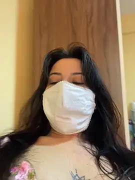 White-Petite online show from April 27, 3:09 pm