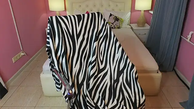 Oksi online show from November 18, 12:39 pm