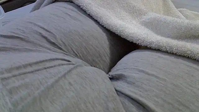 perescam online show from February 1, 8:29 pm