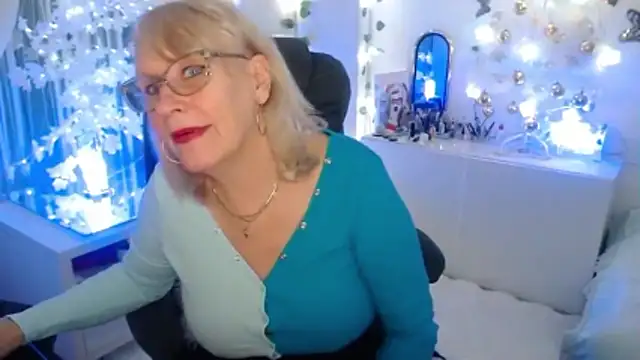 Ghertrude52 online show from January 7, 4:05 am