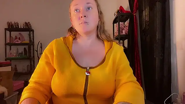 kisicaxx online show from November 21, 8:22 pm