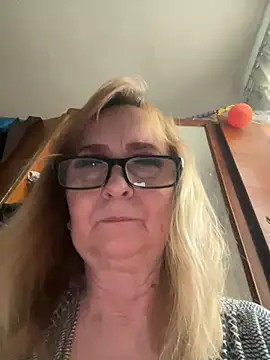 Irina2909xh online show from February 14, 11:56 am