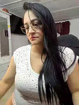 Ameliarizo online show from March 1, 2:22 am