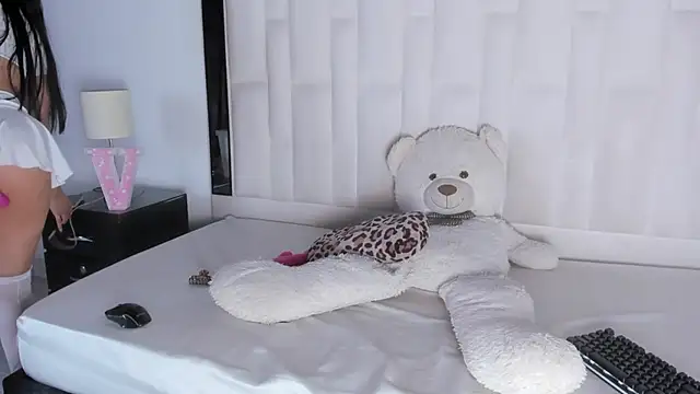 valentina fi online show from November 29, 1:04 pm