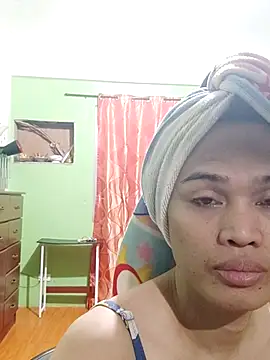 QueenSoreal online show from September 18, 5:11 pm