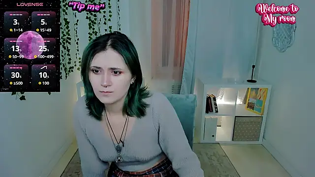 Snapshot of Alexa_Lexi_ chatting on September 18, 11:09 am Alexa Lexi online show from September 18, 11:09 am