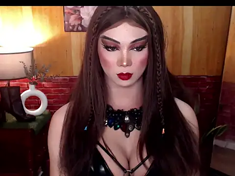 Snapshot of MagneticBeauty chatting on September 13, 4:48 pm MagneticBeauty online show from September 13, 4:48 pm