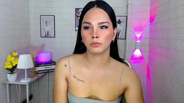 LylianaGirlx online show from September 21, 3:32 pm