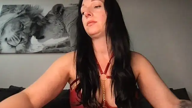 Viola Beck online show from November 9, 2:35 pm