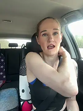 lolabunny9 online show from January 17, 6:37 pm