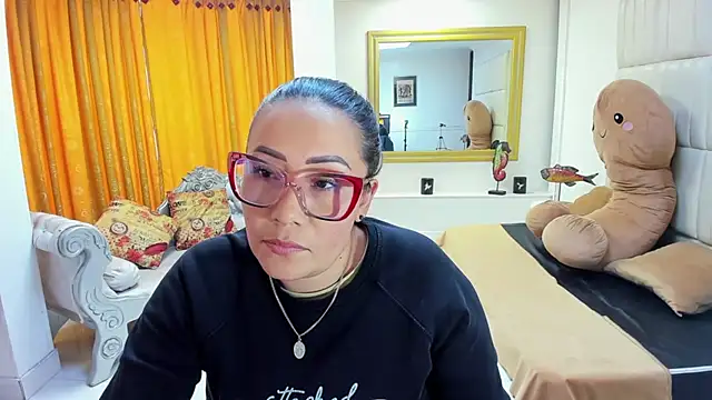 gaby trent online show from September 24, 3:33 pm