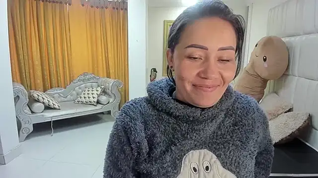 gaby trent online show from February 16, 3:34 pm