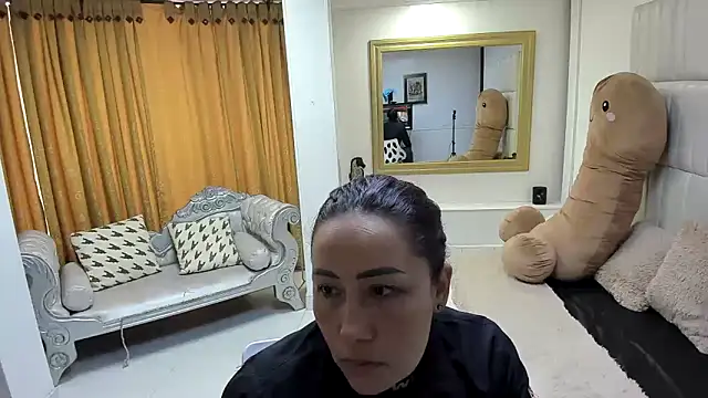 gaby trent online show from April 17, 3:58 pm