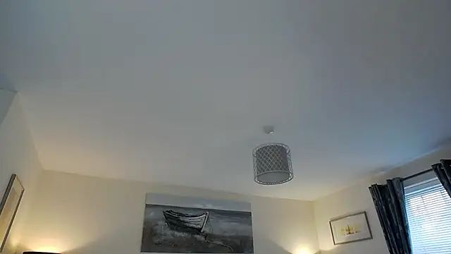 AlbanyWhite online show from March 6, 1:50 pm