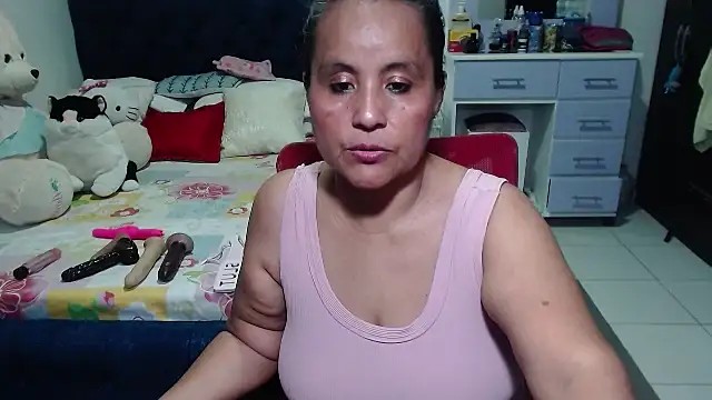 Snapshot of pervert_mommy_ chatting on September 30, 11:27 am pervert mommy online show from September 30, 11:27 am