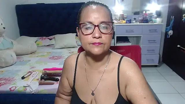 pervert mommy  online show from April 18, 10:29 am