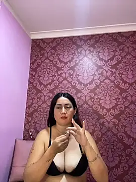 juliana diaz online show from November 20, 11:33 am