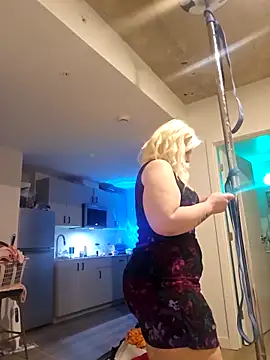 DamelynDaisy online show from November 26, 6:58 am