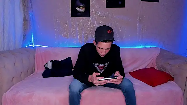 Shyfantasies online show from October 1, 10:37 pm