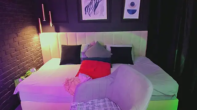 Shannonshine online show from April 6, 1:23 pm