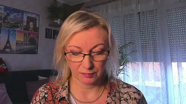 vanessa chat online show from January 19, 2:24 pm