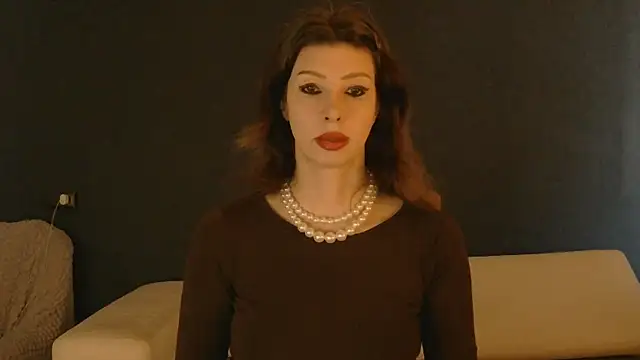 WhiteQueen888 online show from March 11, 9:24 am