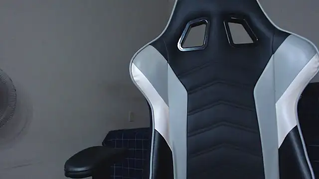 lannasantiago online show from November 20, 10:55 pm