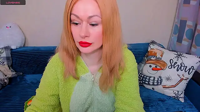 EllenMoore online show from February 18, 3:05 am